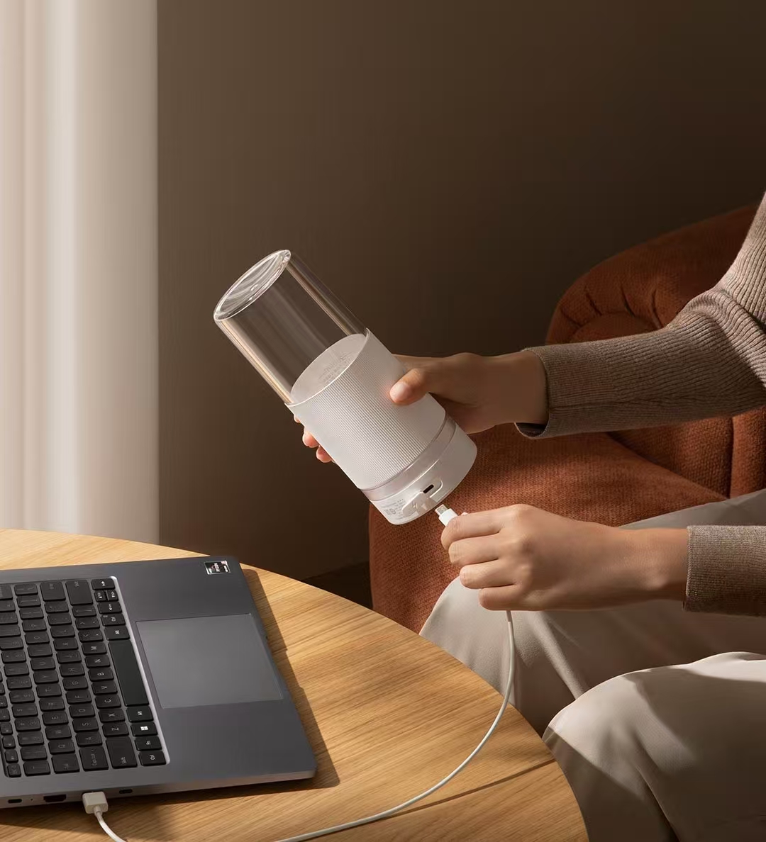 MIjia portable juicer 2 300mL  - đánh giá và giá Citrus Juicer Bar